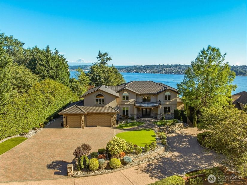 7909 78th Avenue SE, Mercer Island WA 98040