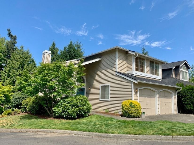 12809 NE 201st Place, Bothell WA 98011