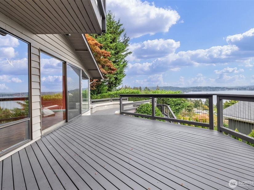 3556 NE 147th Street, Lake Forest Park WA 98155