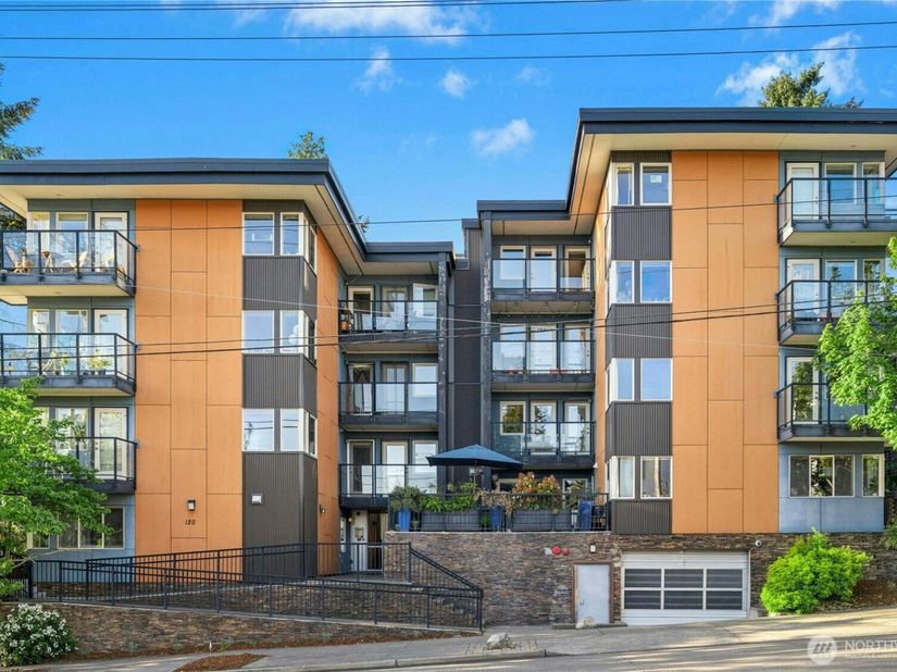 120 NW 39th Street 208, Seattle WA 98107