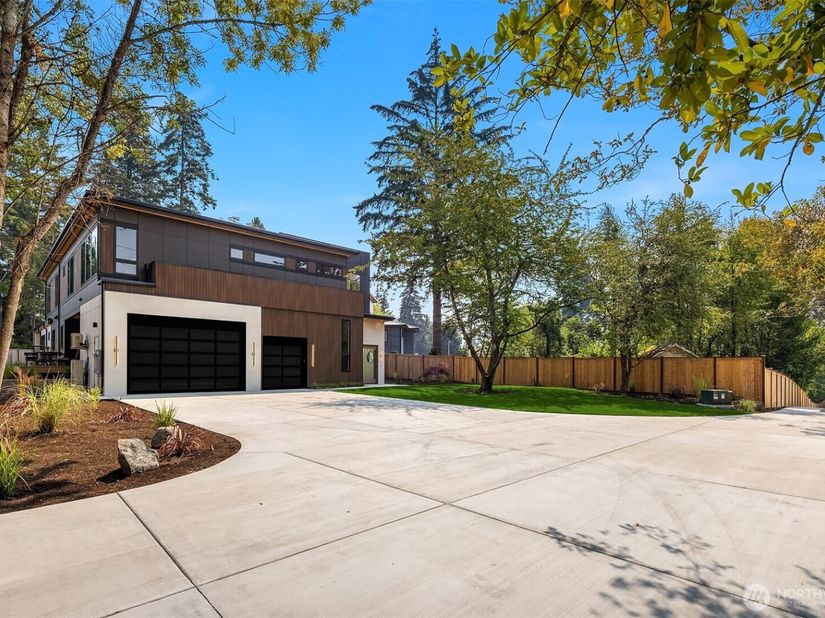 2303 123rd Place SE, Bellevue WA 98005