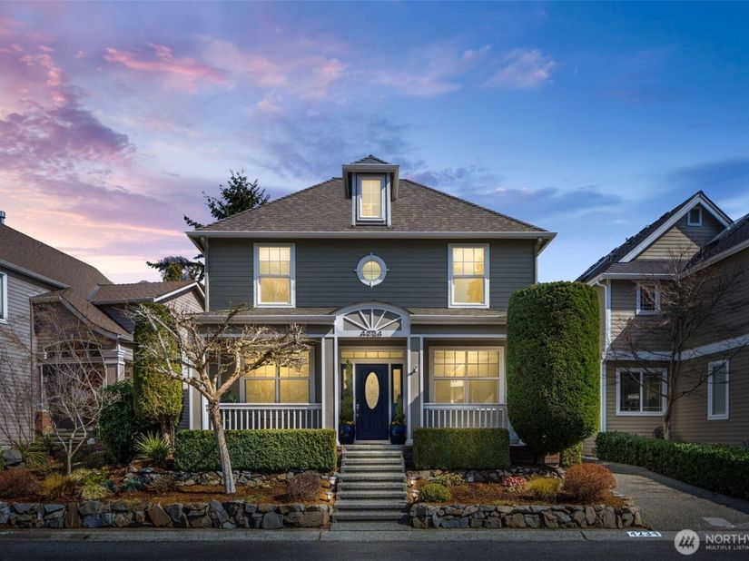 4234 249th Court SE, Sammamish WA 98029