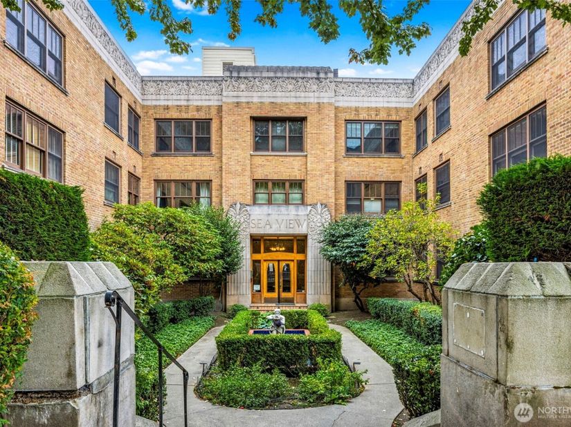 519 W Roy Street 313, Seattle WA 98119