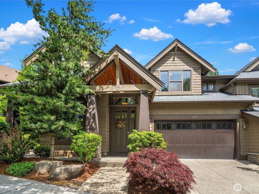 2534 NW Stoney Creek Drive, Issaquah WA 98027