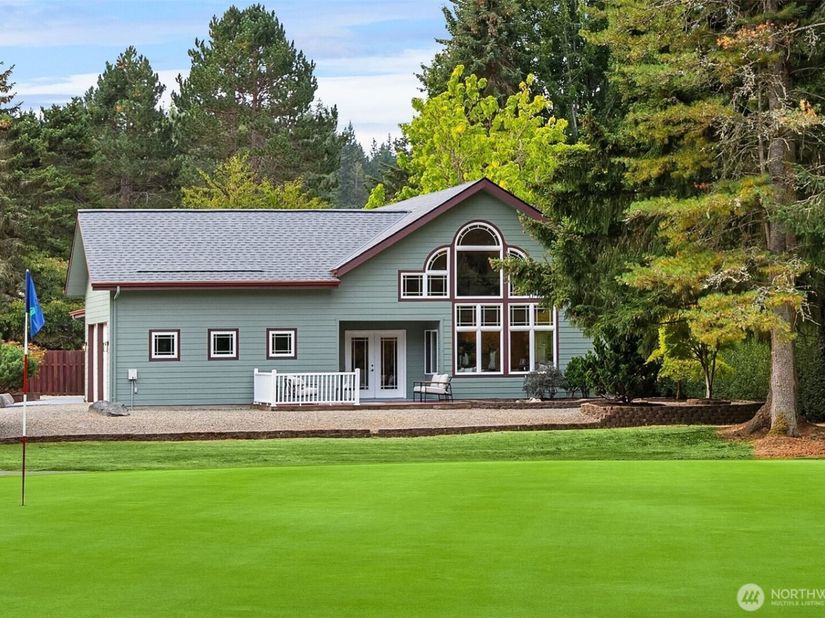 11033 Mandus Olson Road NE, Bainbridge Island WA 98110