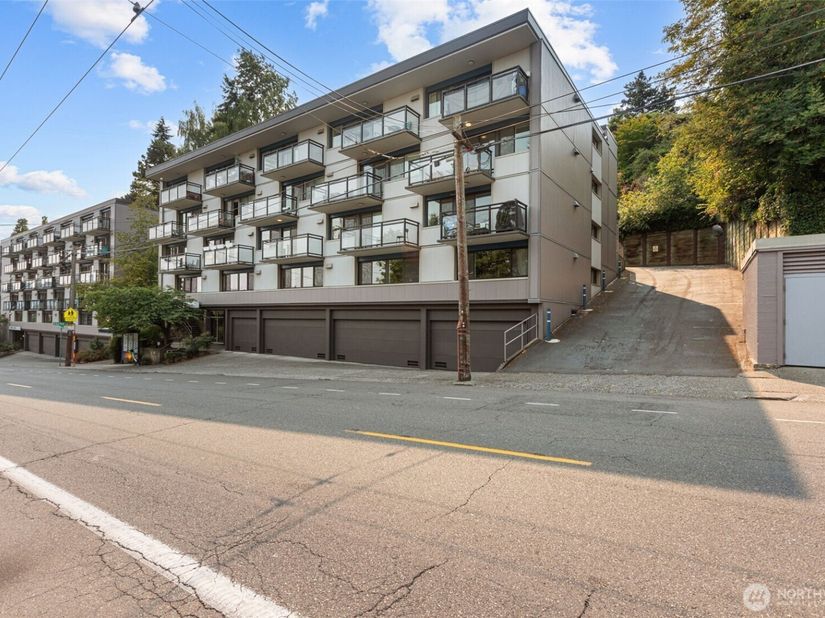 1601 Taylor Avenue N 204, Seattle WA 98109