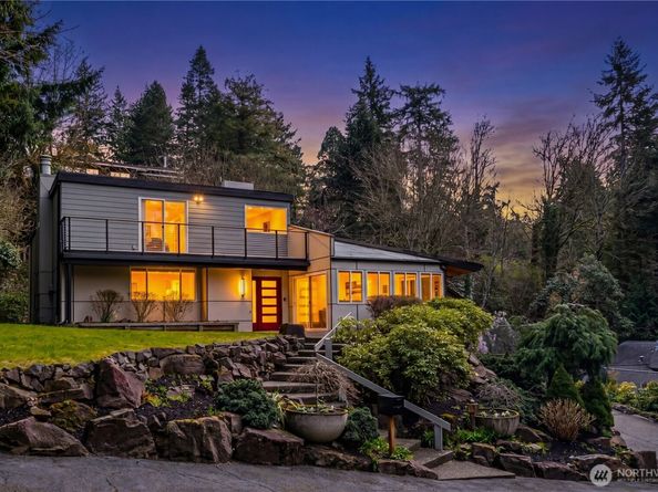 4830 88th Place SE, Mercer Island WA 98040