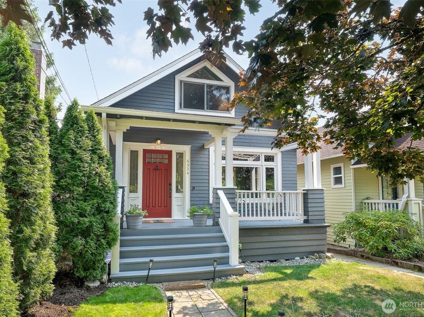 6534 19th Avenue NE, Seattle WA 98115