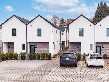 10350 Wallingford Avenue N