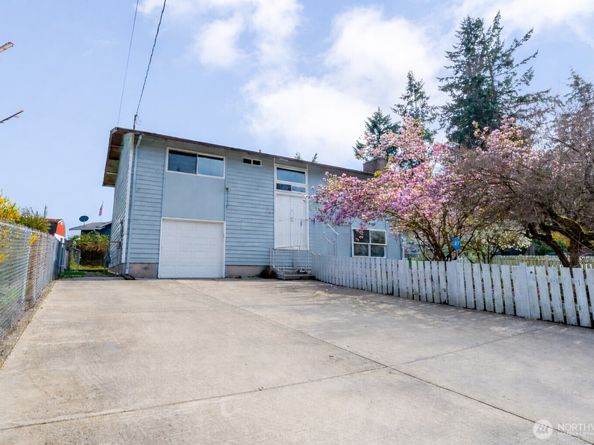 3319 S 249th Place, Kent WA 98032