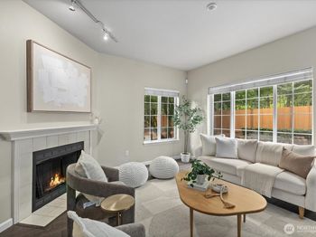 10909 Avondale Road NE