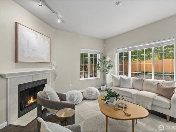 10909 Avondale Road NE R170, Redmond WA 98052
