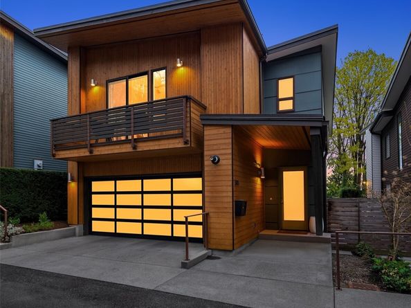 305 24th Avenue E, Seattle WA 98112