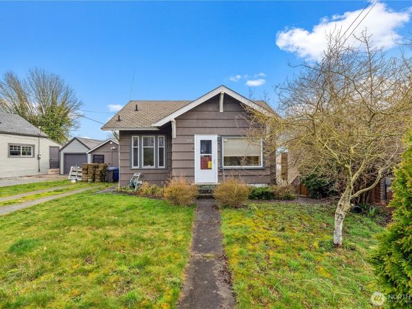 2113 E grand Avenue, Everett WA 98201