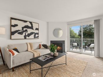 9484 Redmond-Woodinville Road NE