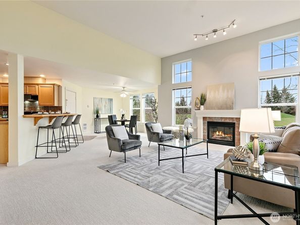 22639 NE Alder Crest Drive 202, Redmond WA 98053