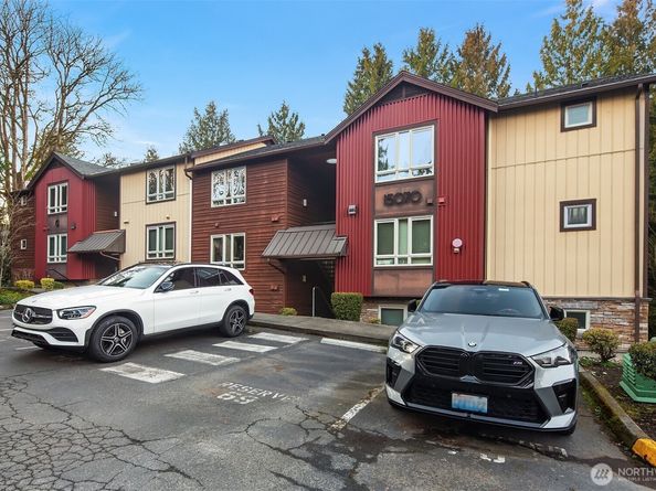 15070 NE 82nd Street 103, Redmond WA 98052