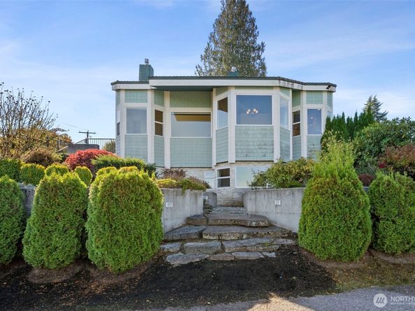 204 Rockwell Avenue, Port Orchard WA 98366