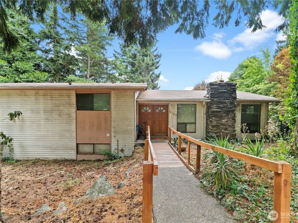 6123 110th Avenue SE, Bellevue WA 98006