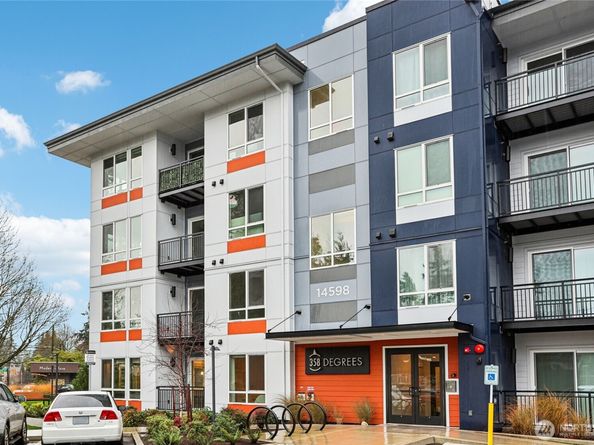 14598 Westminster Way N 102, Shoreline WA 98133