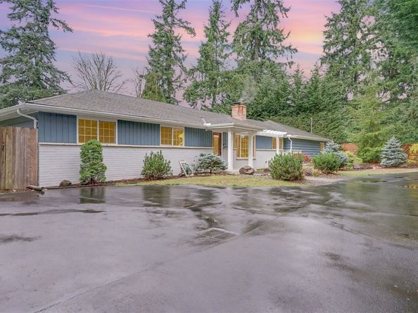 6201 Island Crest Way, Mercer Island WA 98040