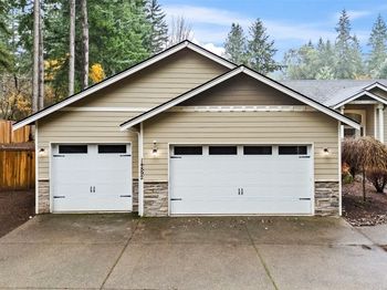 14892 Peacock Hill Road SE