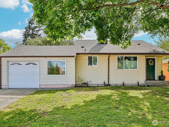 9444 26th Avenue SW, Seattle WA 98106