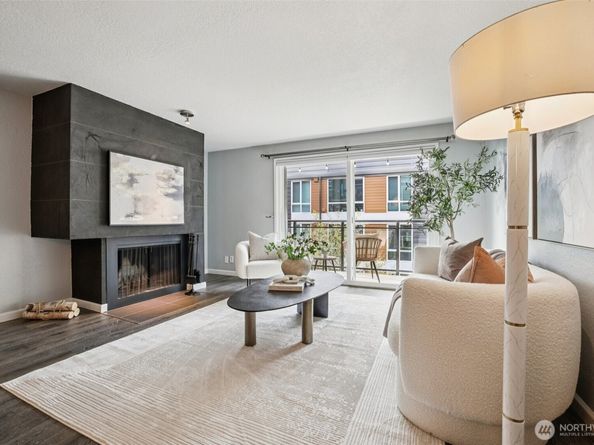 2219 14th Avenue W 304, Seattle WA 98119