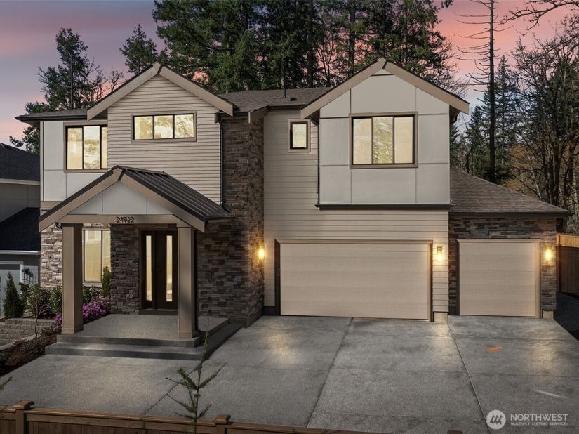 24922 SE 17th Street 1, Sammamish WA 98075