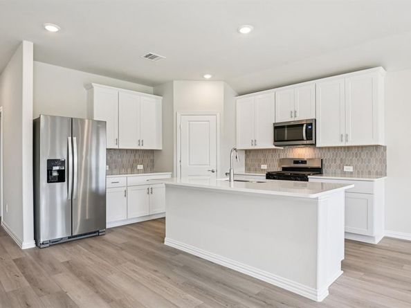 2208  Nicole Drive , Denton Texas 76208