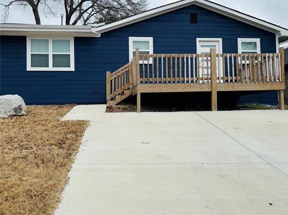 2638  Fatima Avenue , Dallas Texas 75241