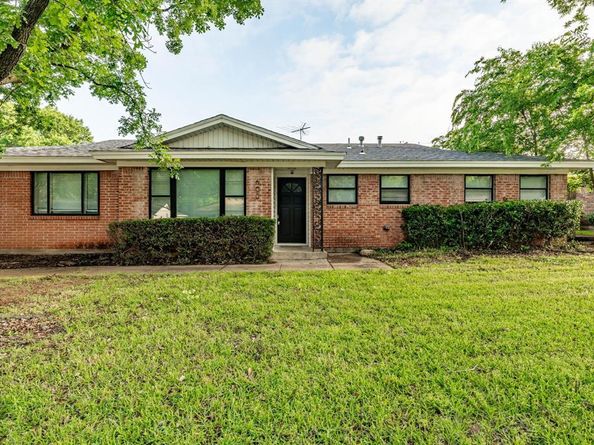 600  Circleview Drive N, Hurst Texas 76054