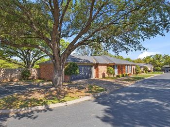 3824  Brookhaven Circle 
