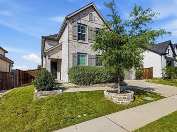 922  Leola Lane 