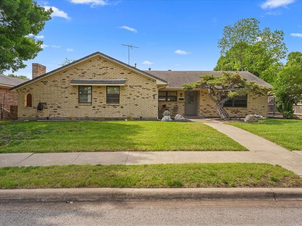 1426  Lexington Drive , Garland Texas 75041