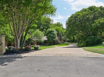 7437  Lochwood Court 