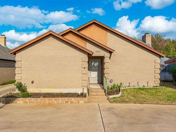 5821  Ridgerock Court , Fort Worth Texas 76132
