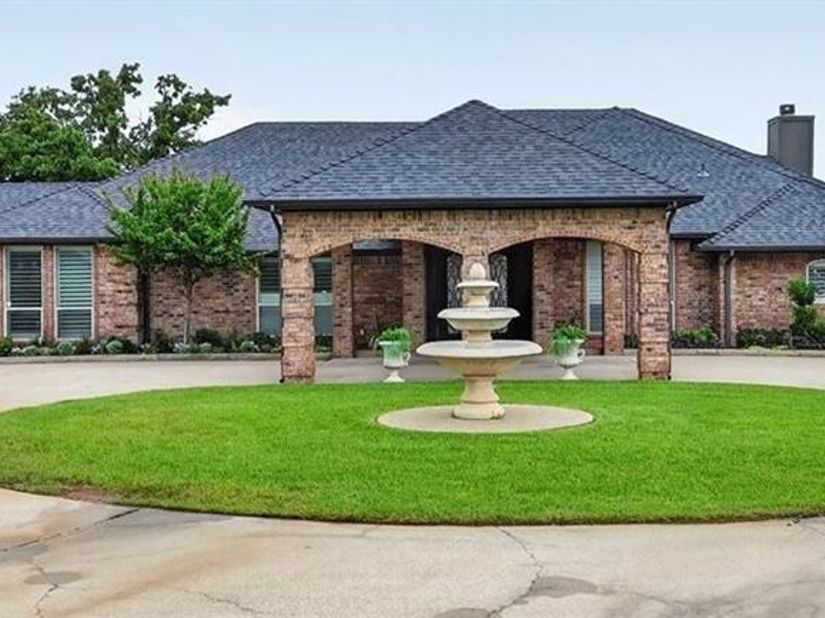7401  Bent Trail , Mansfield Texas 76063