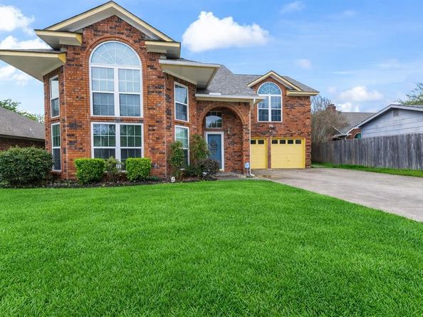4914  Creekridge Lane , Garland Texas 75043
