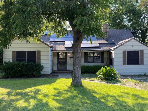 1849  Pleasant Drive , Dallas Texas 75217