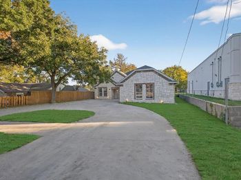 3532 W Jefferson Boulevard 