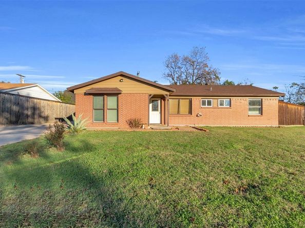 2606  William Brewster Drive , Irving Texas 75062