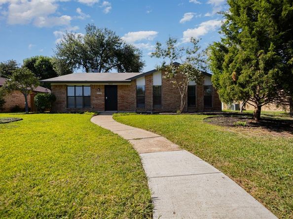 4059  Lonesome Trail , Plano Texas 75023