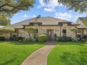 1912  Villanova Drive 