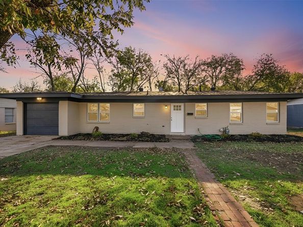 8012  Laura Street , North Richland Hills Texas 76180