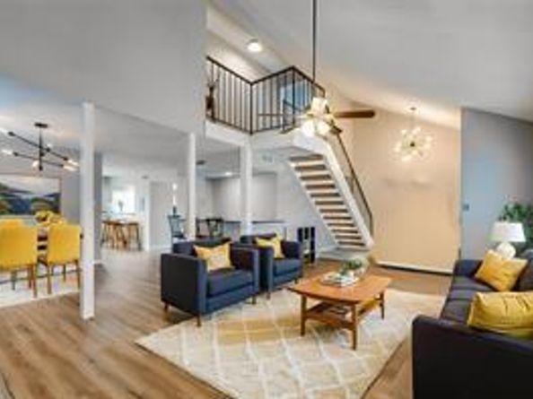 2520  Via Avenida Drive , Carrollton Texas 75006