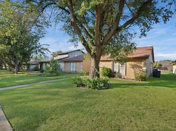 2913  Green Oaks Drive 