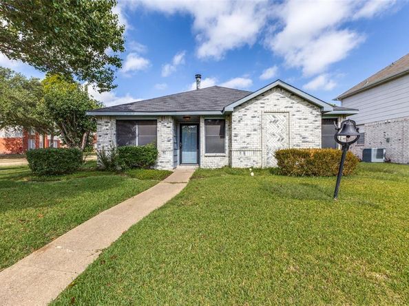 1513  Spicewood Drive , Mesquite Texas 75181