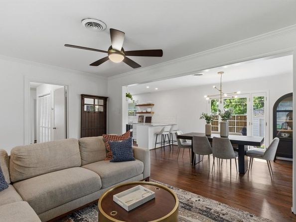 11645  Colmar Street , Dallas Texas 75218