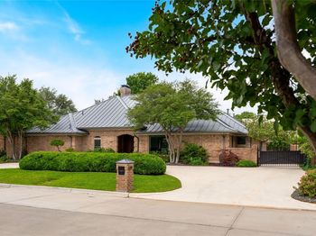 5209  Harbor Town Drive 